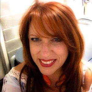 Meet your Posher, Felecia